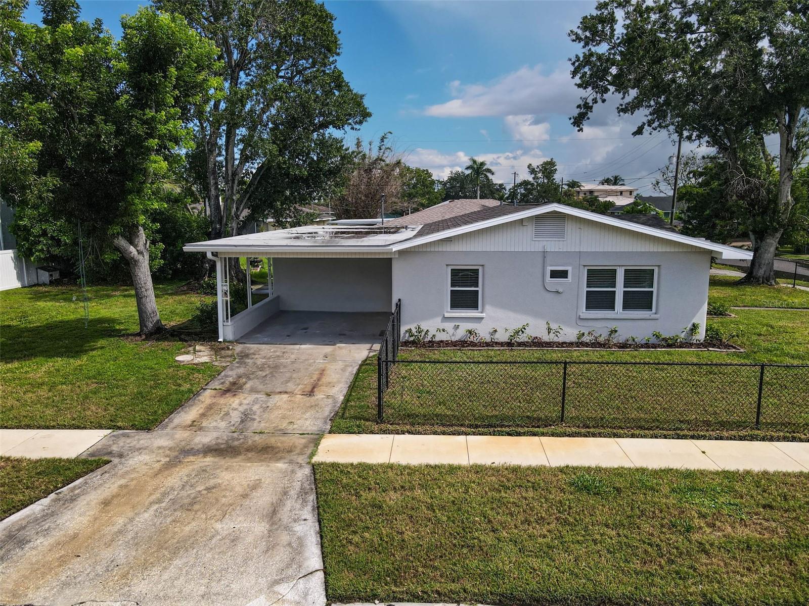 MANATEE GARDENS THIRD SEC - Residential