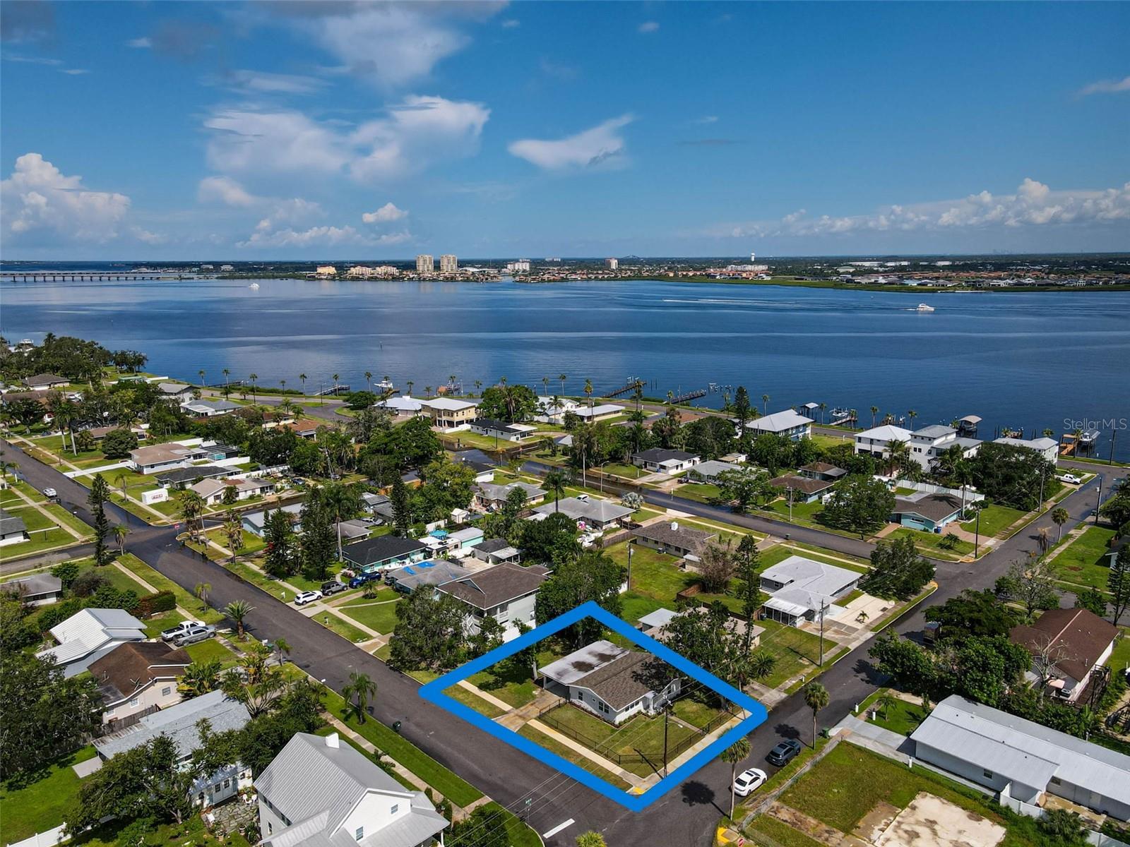 Beautifully Remodeled 2-Bed, 2-Bath Home. This stunning home features a new HVAC (2025), new roof (2020), new Frigidaire appliances (2025), new windows (2017), new luxury vinyl plank flooring throughout (2025), and freshly painted interiors and exterior (2025).
Step into a spacious great room with living and dining areas that flow seamlessly into the fully updated kitchen, complete with Frigidaire stainless steel appliances, shaker cabinets, and granite countertops. The split floor plan offers two guest bedrooms and a full bathroom with granite countertops and a tub. The private Primary Suite features a modern en-suite with a granite vanity, shower, and walk-in closet. Elegance and modern updates reflect throughout this home. You must see to fully appreciated. Set on two parcels, it features a spacious side yard, perfect for outdoor living and entertaining. This is a No HOA, no CDD neighborhood.
You are just blocks from the Manatee River & scenic Riverwalk where you may enjoy colorful sunsets, biking, take a stroll down vibrant Old Main Street and enjoy unique shops and eateries. Savor waterfront dining at Pier 22 and boating scene.
You have so many options close by, take a bike tour through the scenic Robinson Preserve, explore the authentic fishing village of Cortez, experience the South Florida Museum, catch a Pittsburgh Pirates spring training game, and the artistic Village of the Arts. Shopping is close by at Ellenton Outlet Mall & University Town Center. What a wonderful place to live, this home is calling for you! You must see the 3D Interactive Panoramic tour to take in all the fabulous elegance of this incredibly special home.