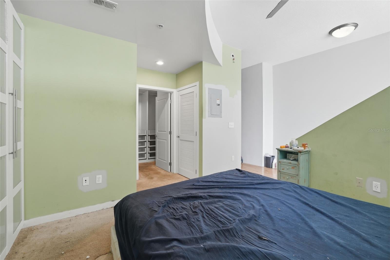 SOLAIRE/PLAZA CONDO - Residential