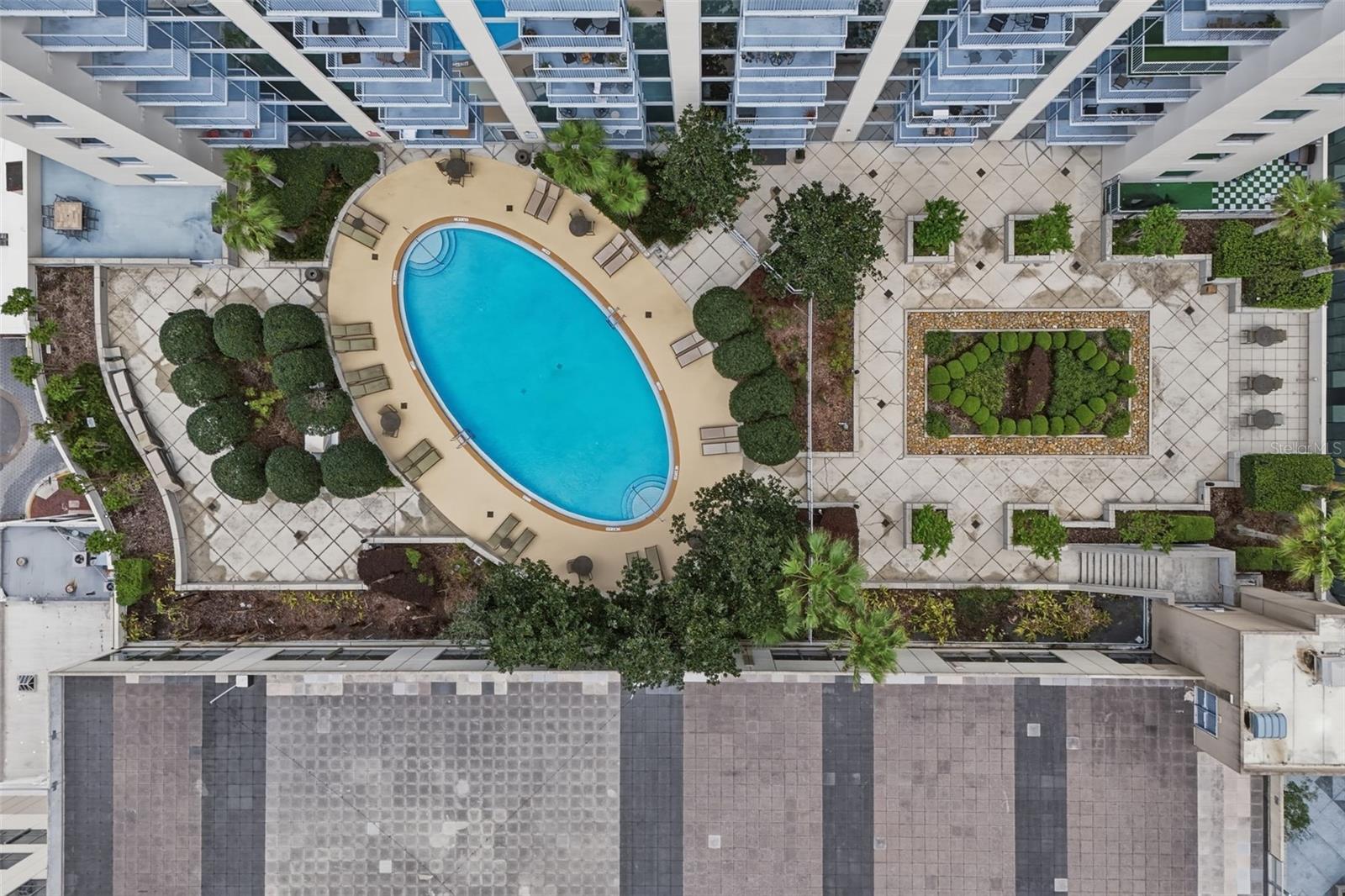 SOLAIRE/PLAZA CONDO - Residential