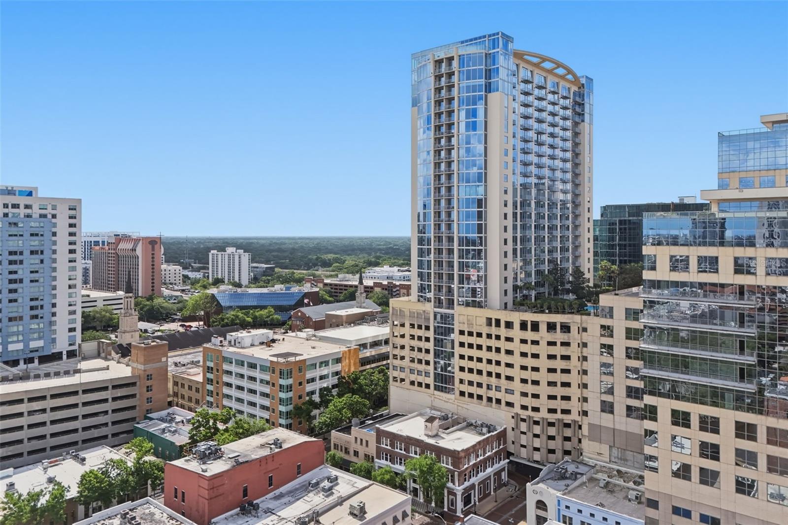 SOLAIRE/PLAZA CONDO - Residential