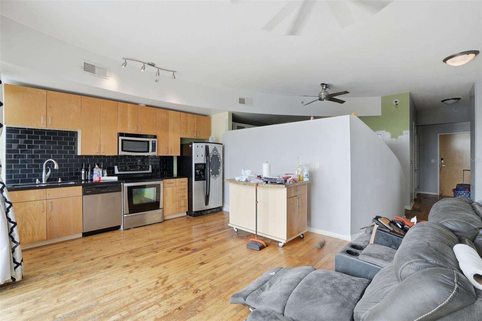 SOLAIRE/PLAZA CONDO - Residential