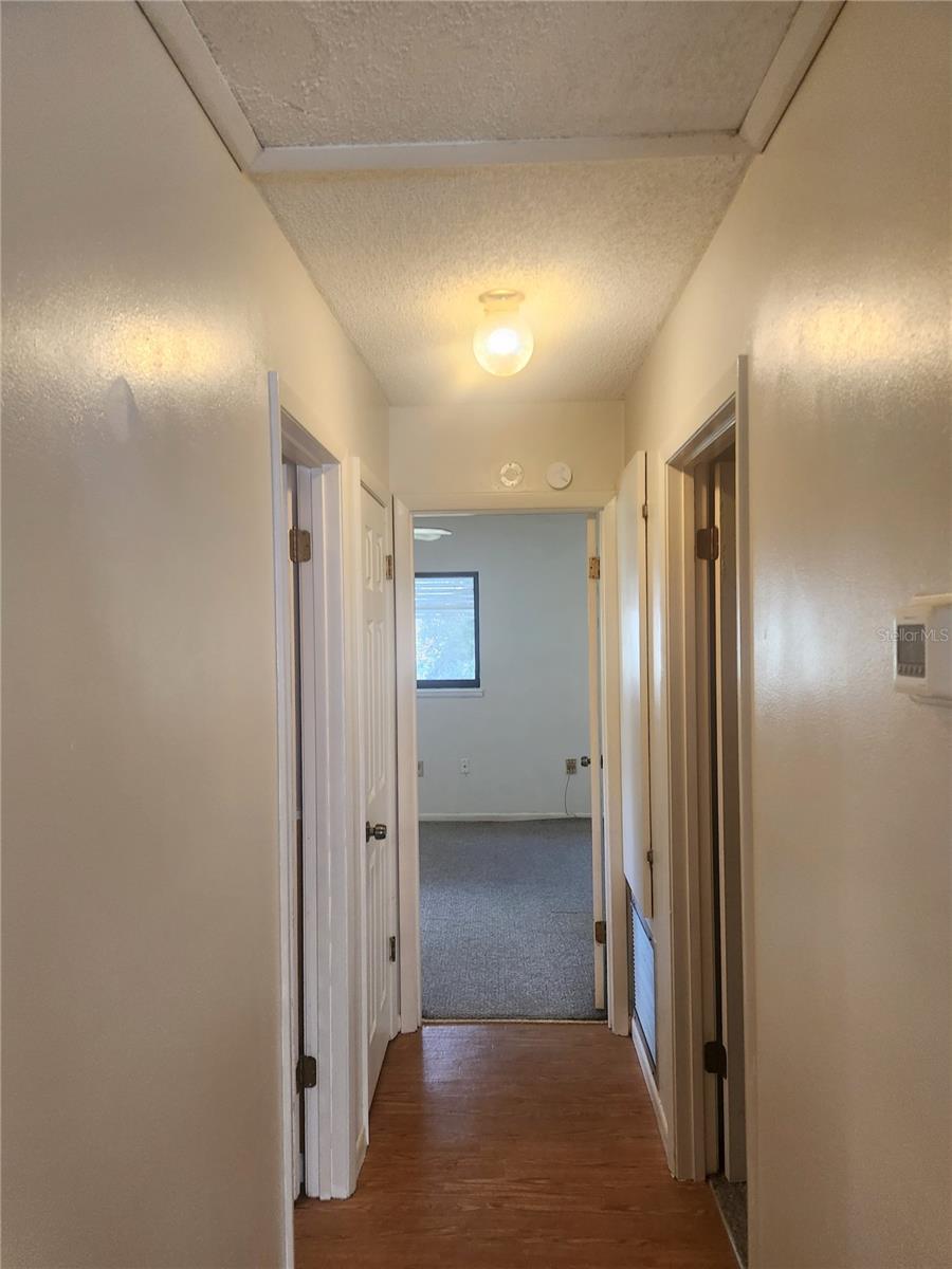 PINE RUN ESTATE - Residential Lease