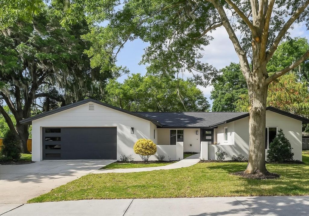 Photo of 213 W Tilden Street, Winter Garden, FL 34787 (MLS # O6381848)