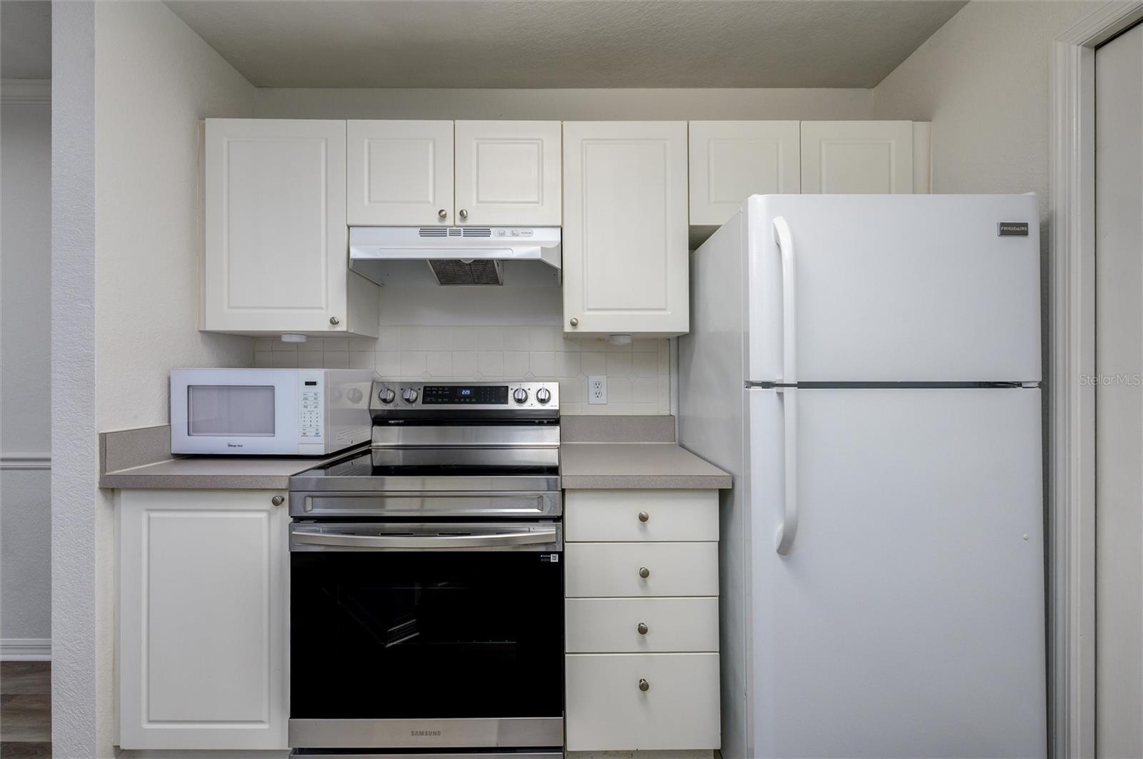 LAKEVIEW AT CALUSA TRACE - Residential