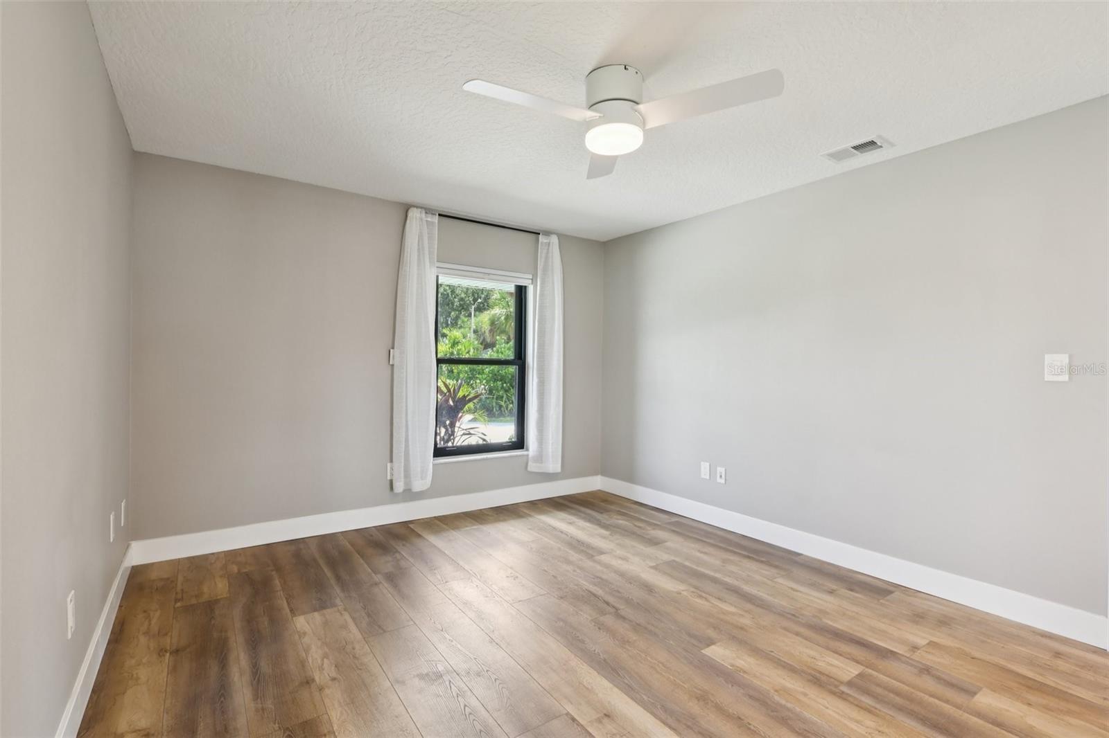 PORT MALABAR COUNTRY CLUB UNIT 2 - Residential