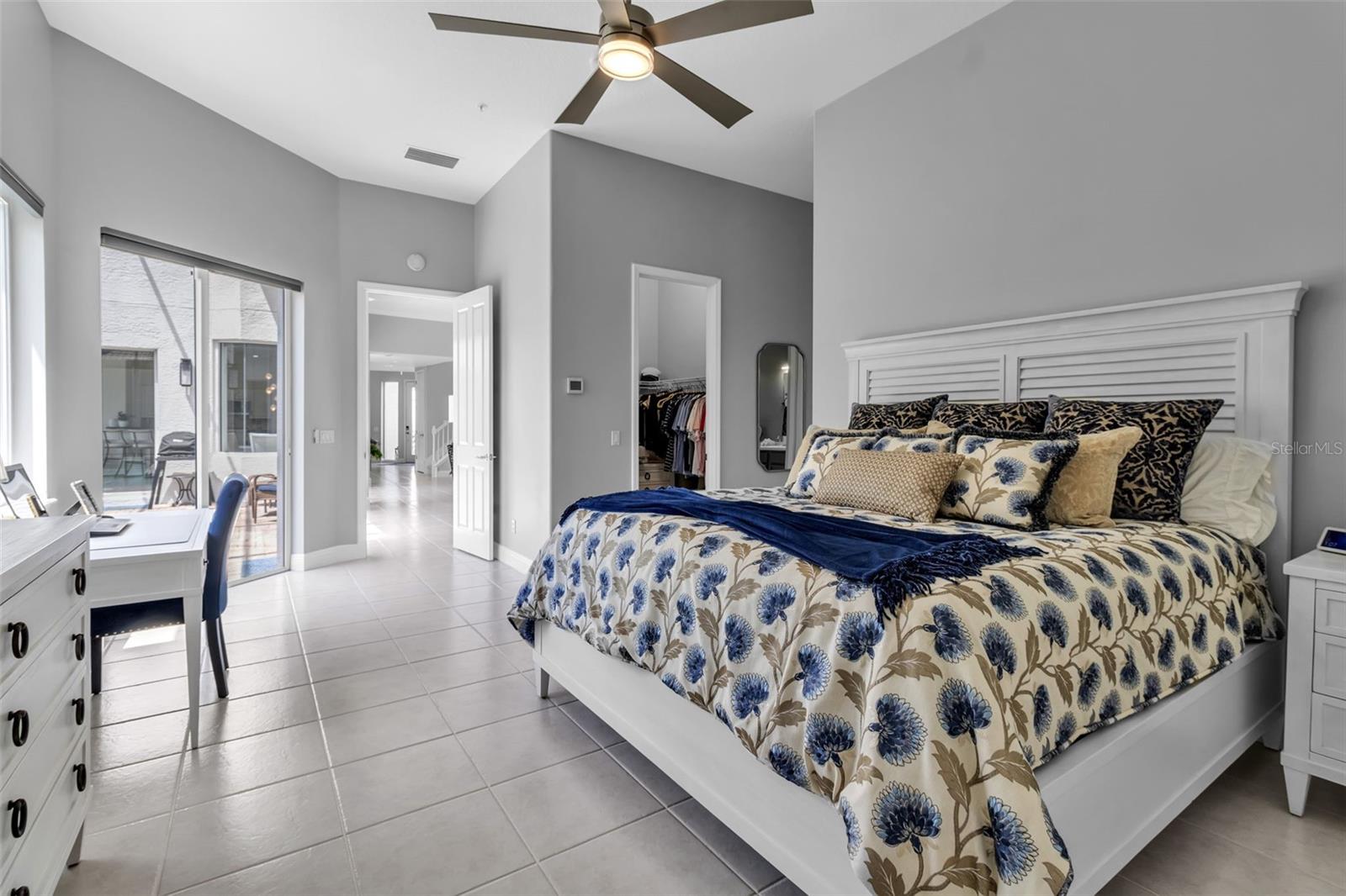 EMERALD POINTE SOUTH - Residential