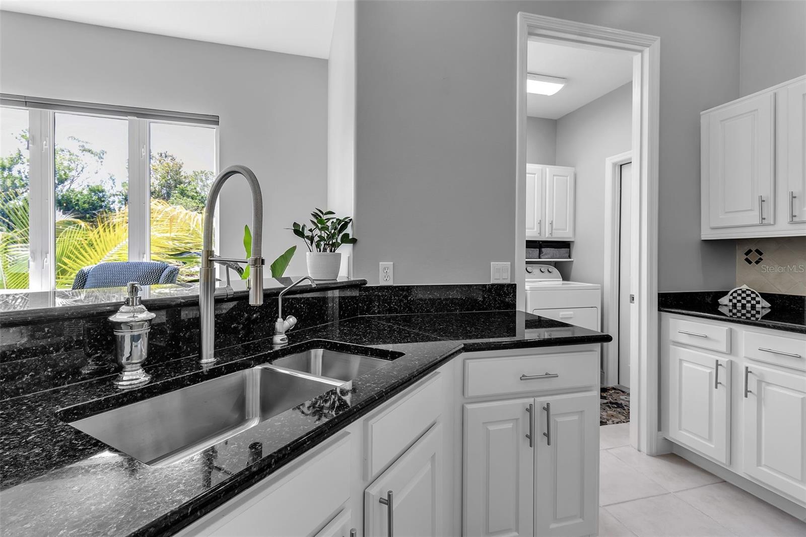 EMERALD POINTE SOUTH - Residential