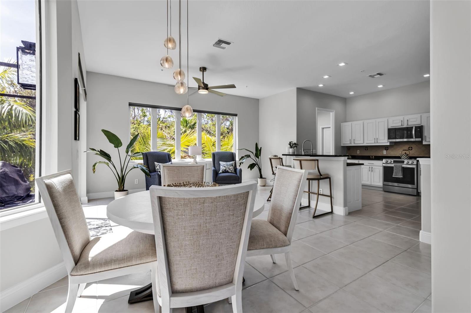 EMERALD POINTE SOUTH - Residential