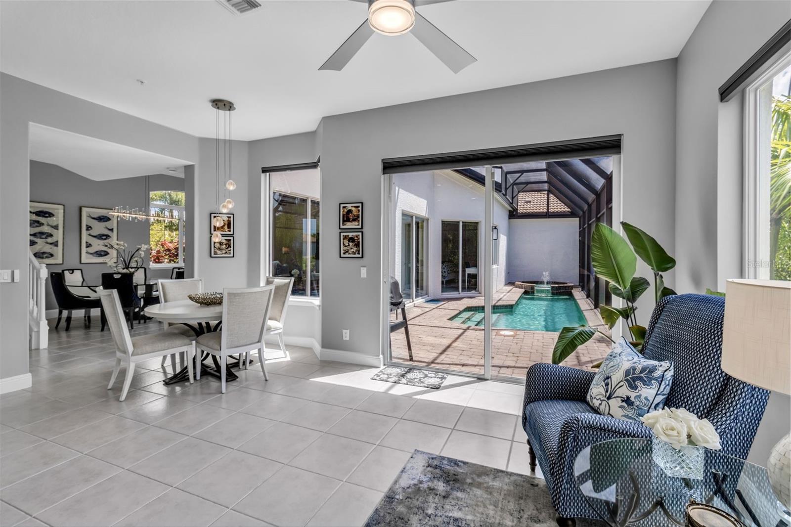 EMERALD POINTE SOUTH - Residential