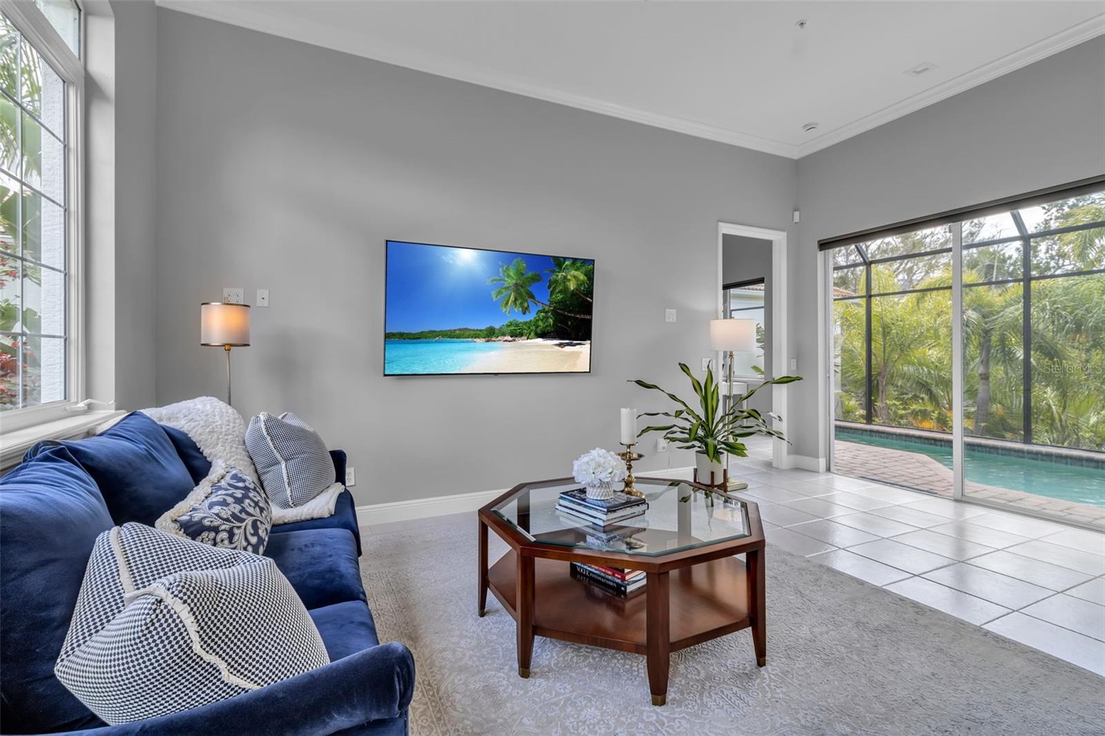 EMERALD POINTE SOUTH - Residential