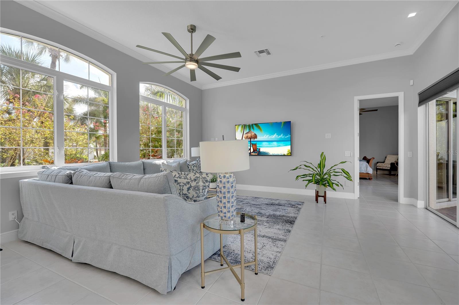 1915 HARBOUR LINKS CIRCLE 6