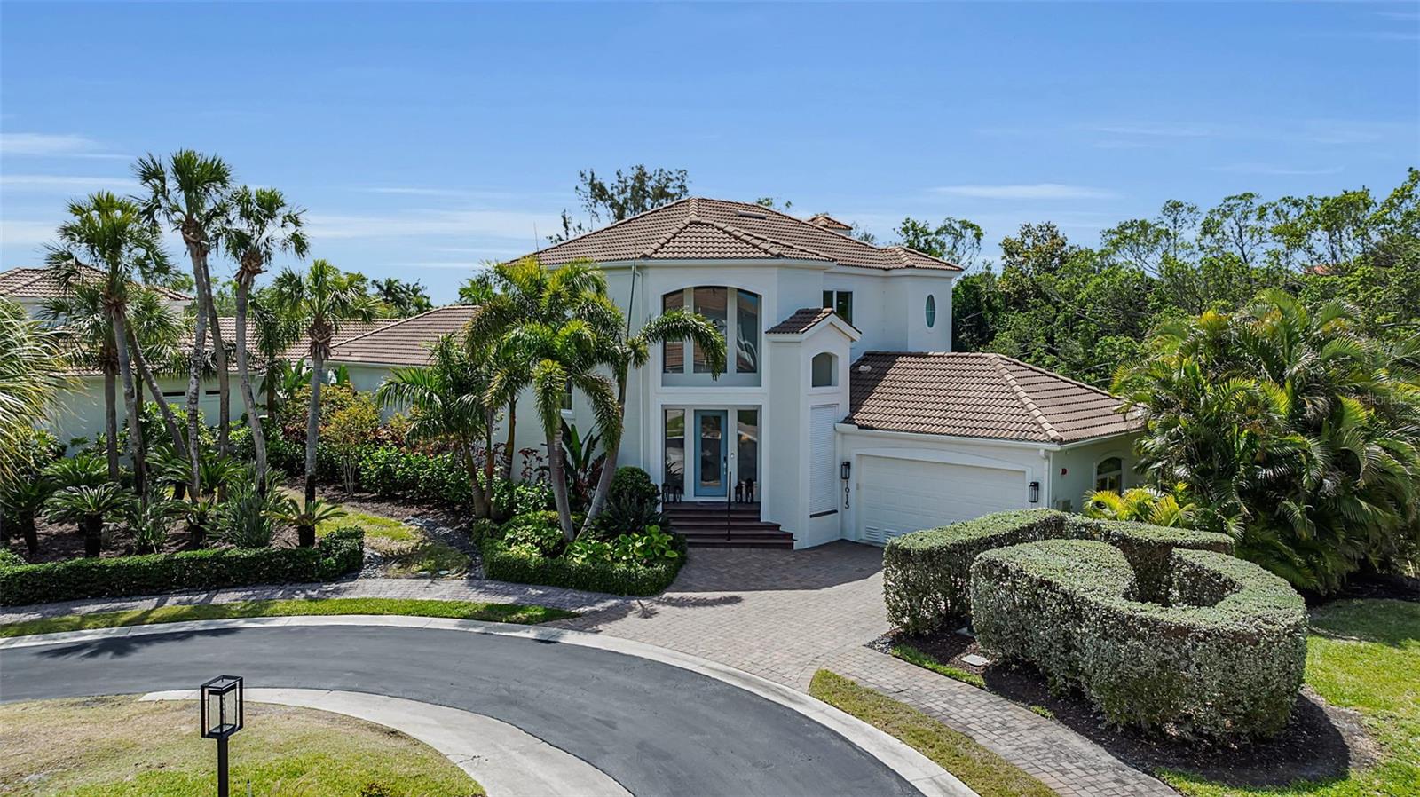 EMERALD POINTE SOUTH - Residential