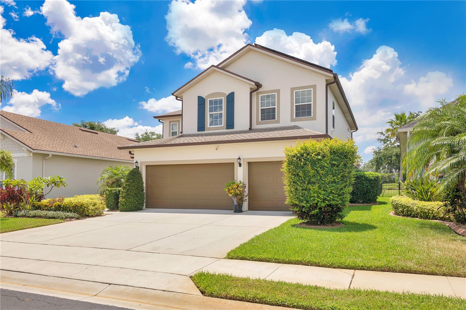 561 GUNSTON COURT