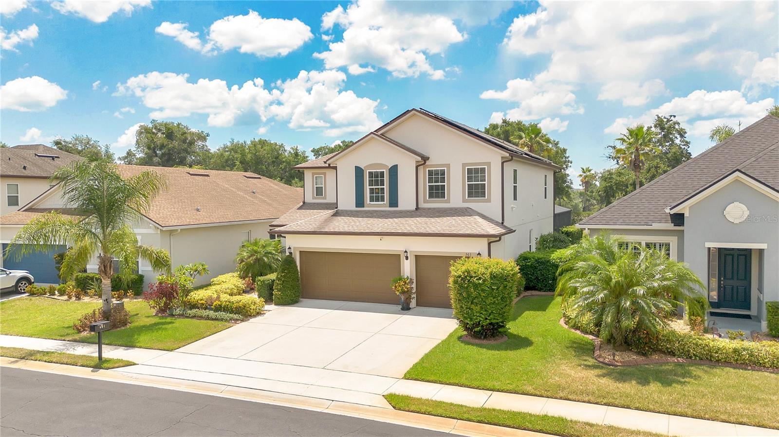 561 GUNSTON COURT