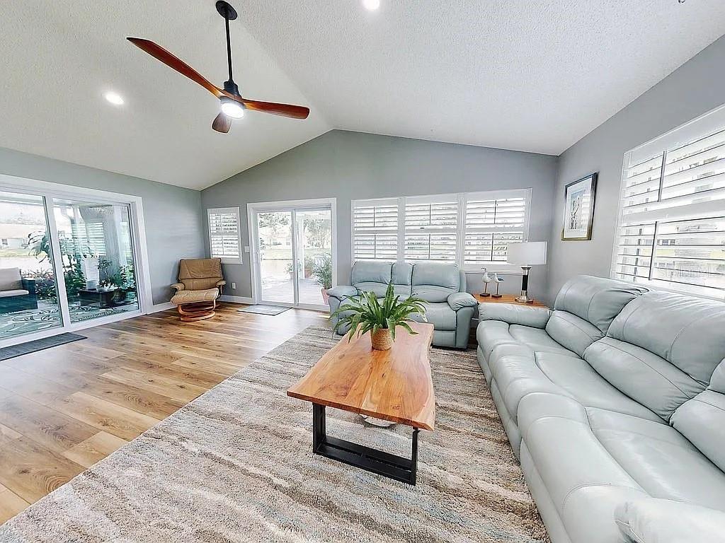 PINE ISLAND PH 02 - Residential