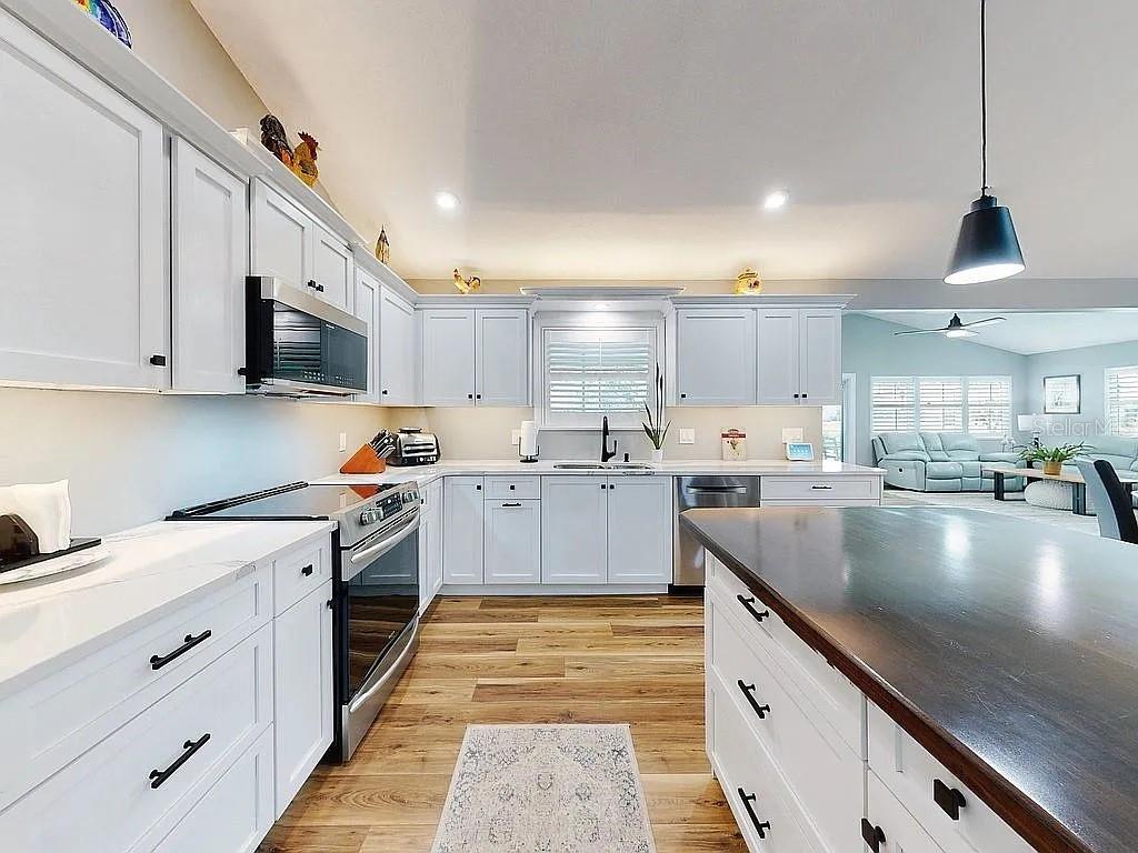 PINE ISLAND PH 02 - Residential