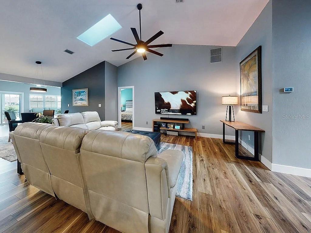 PINE ISLAND PH 02 - Residential