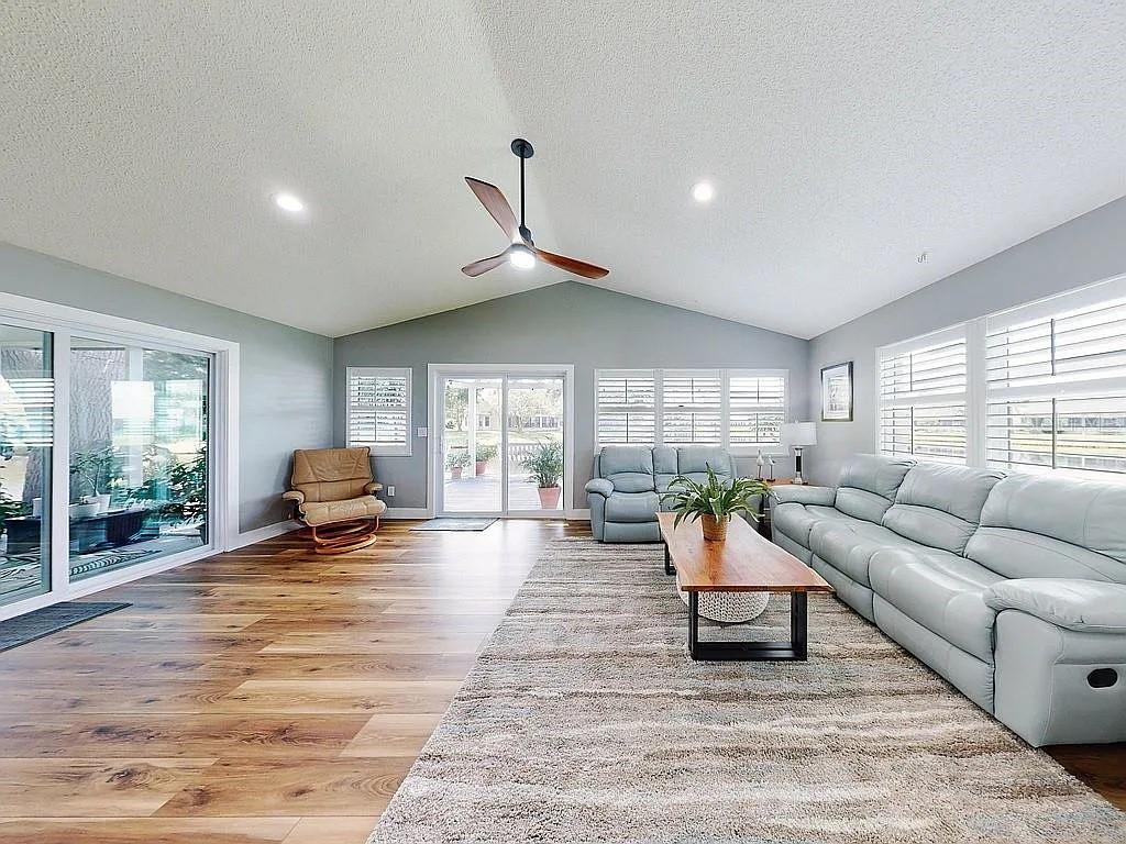 PINE ISLAND PH 02 - Residential