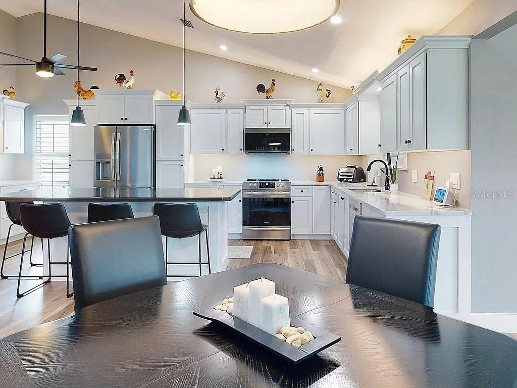 PINE ISLAND PH 02 - Residential