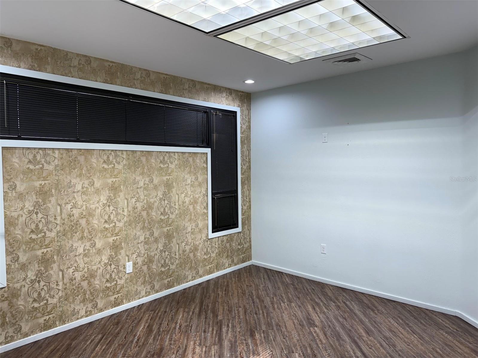 CALDWELLS ADD - Commercial Sale