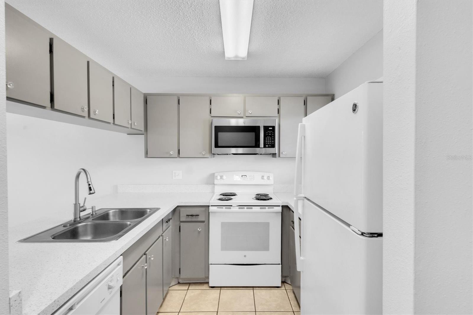 TALIA CONDO - Residential Lease