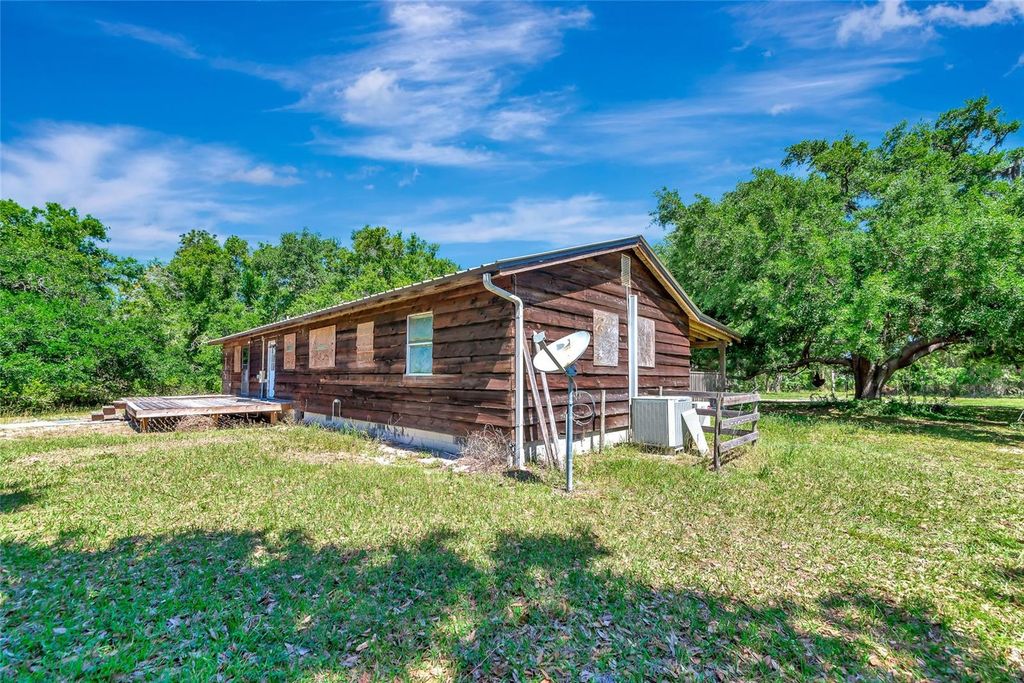 Photo of 15750 Wilson Road, Sarasota, FL 34240 (MLS # A4690434)