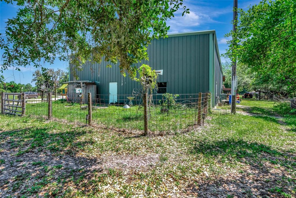 Photo of 15750 Wilson Road, Sarasota, FL 34240 (MLS # A4690434)