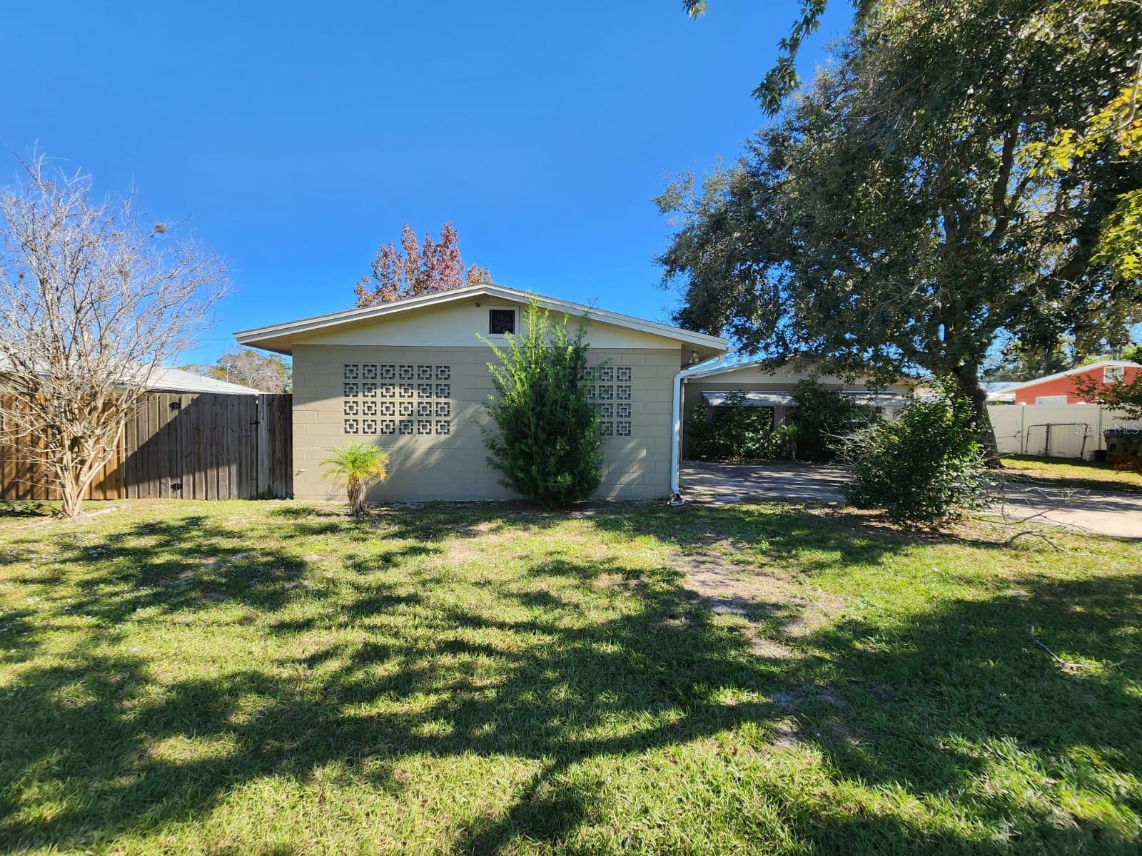 WHISPERING LAKES SEC 03 PT 01 - Residential