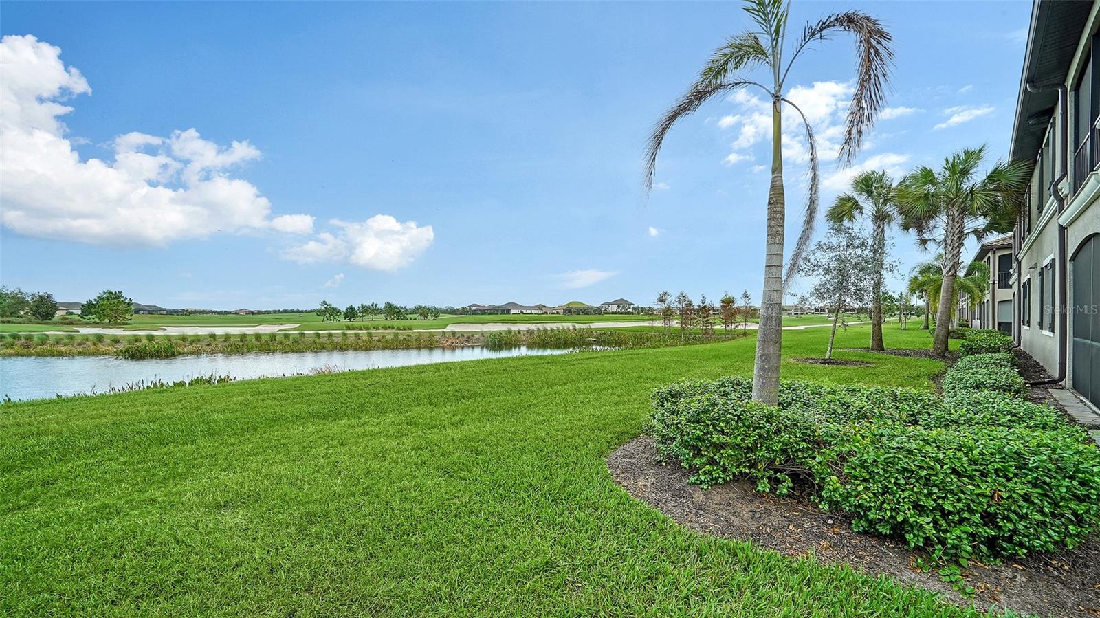 COACH HOMES III AT LAKEWOOD NATL PH 9 - Residential Lease
