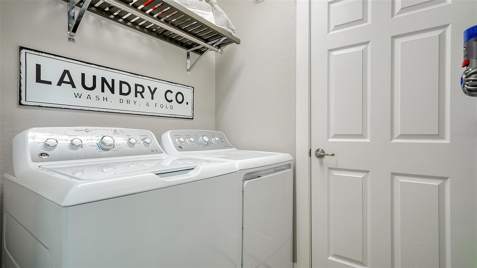 COACH HOMES III AT LAKEWOOD NATL PH 9 - Residential Lease