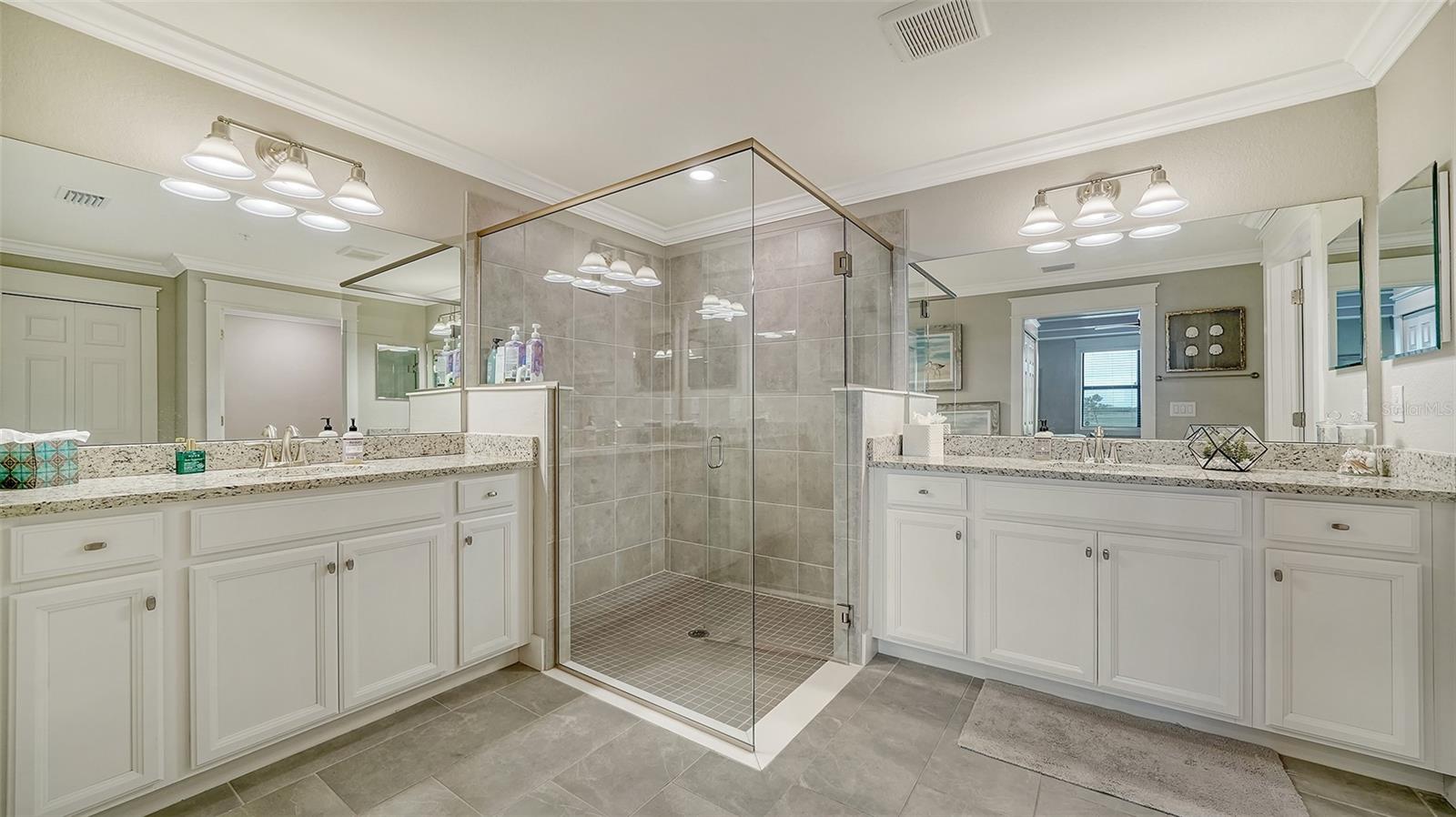 COACH HOMES III AT LAKEWOOD NATL PH 9 - Residential Lease