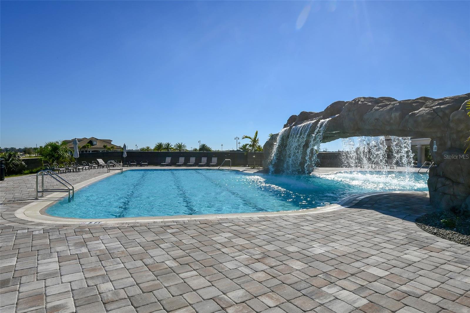 COACH HOMES III AT LAKEWOOD NATL PH 9 - Residential Lease