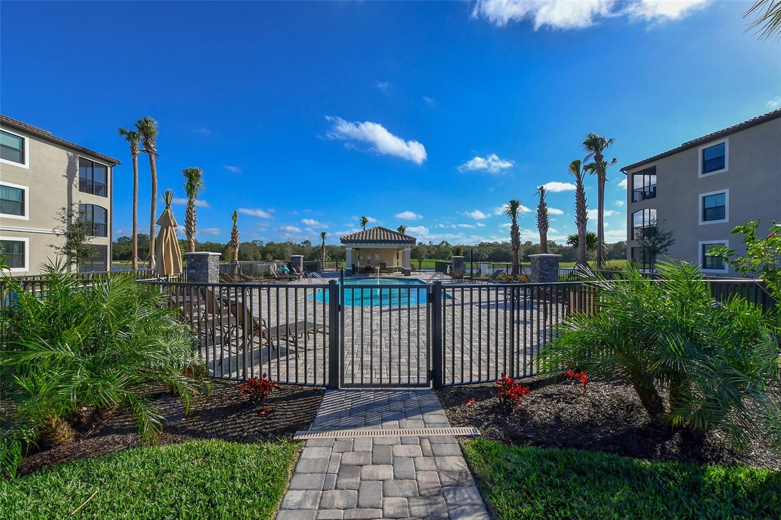 COACH HOMES III AT LAKEWOOD NATL PH 9 - Residential Lease