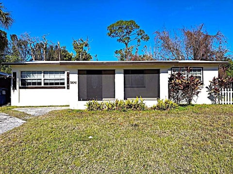 Photo of 5641 94th Terrace N, Pinellas Park, FL 33782 (MLS # TB8556249)