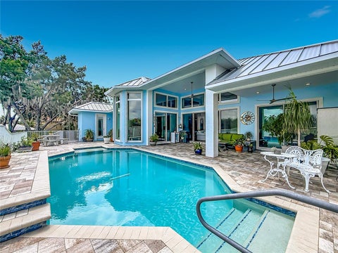 Tiny photo for 838 SW Kings Bay Drive, Crystal River, FL 34429 (MLS # TB8529231)