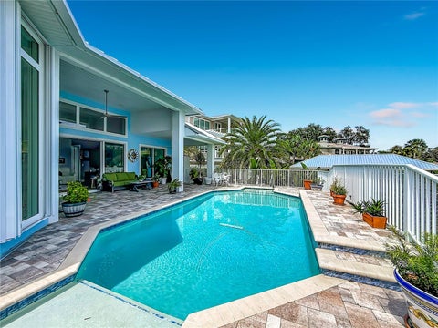 Tiny photo for 838 SW Kings Bay Drive, Crystal River, FL 34429 (MLS # TB8529231)