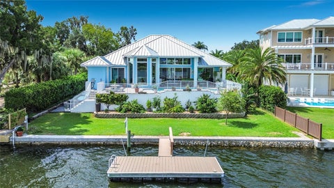 Tiny photo for 838 SW Kings Bay Drive, Crystal River, FL 34429 (MLS # TB8529231)