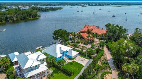 Tiny photo for 838 SW Kings Bay Drive, Crystal River, FL 34429 (MLS # TB8529231)