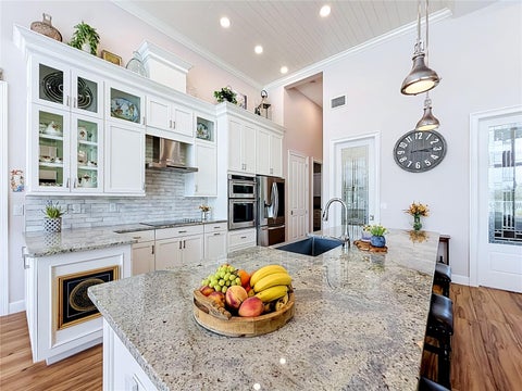 Tiny photo for 838 SW Kings Bay Drive, Crystal River, FL 34429 (MLS # TB8529231)