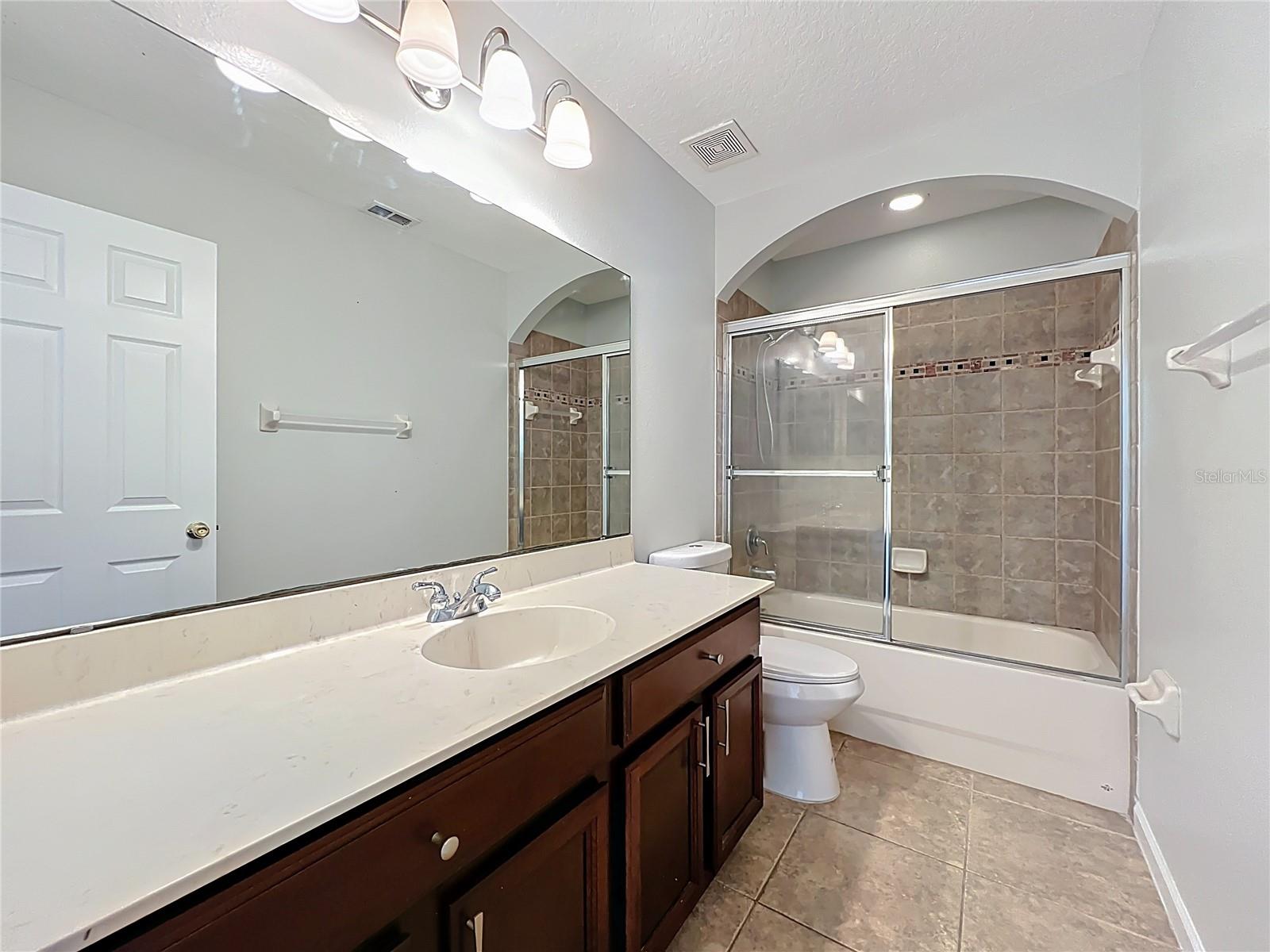 TIMBER POINTE-PH 01 - Residential