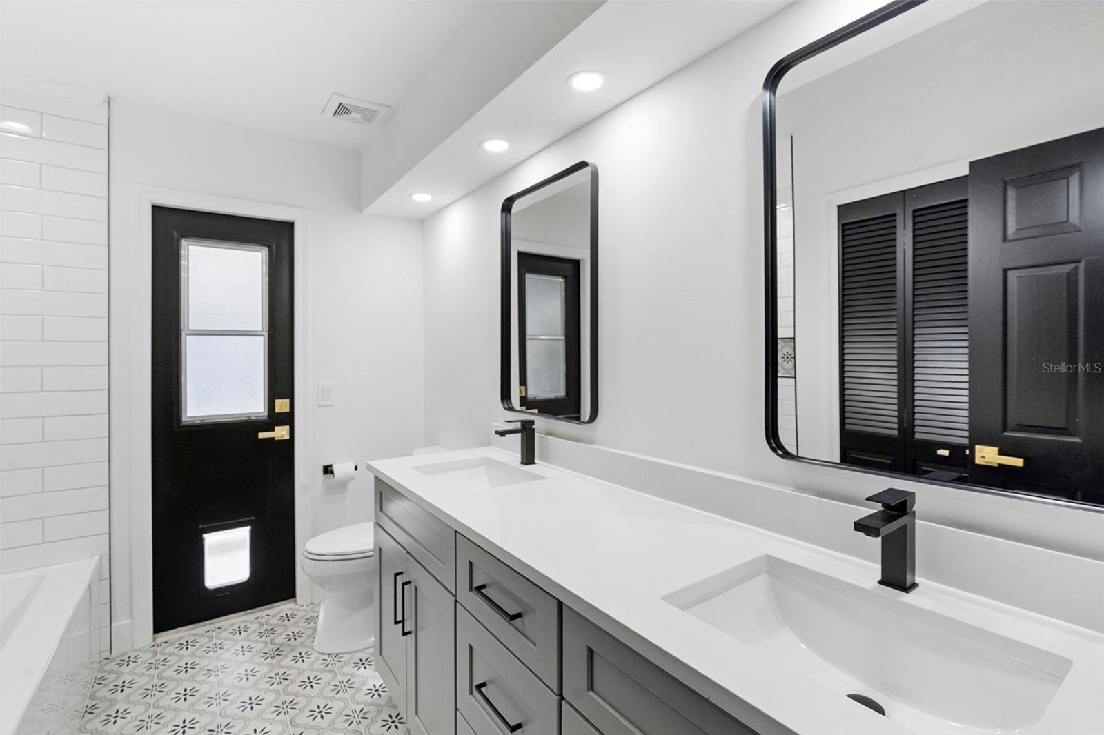 DEBARY PLANTATION - Residential