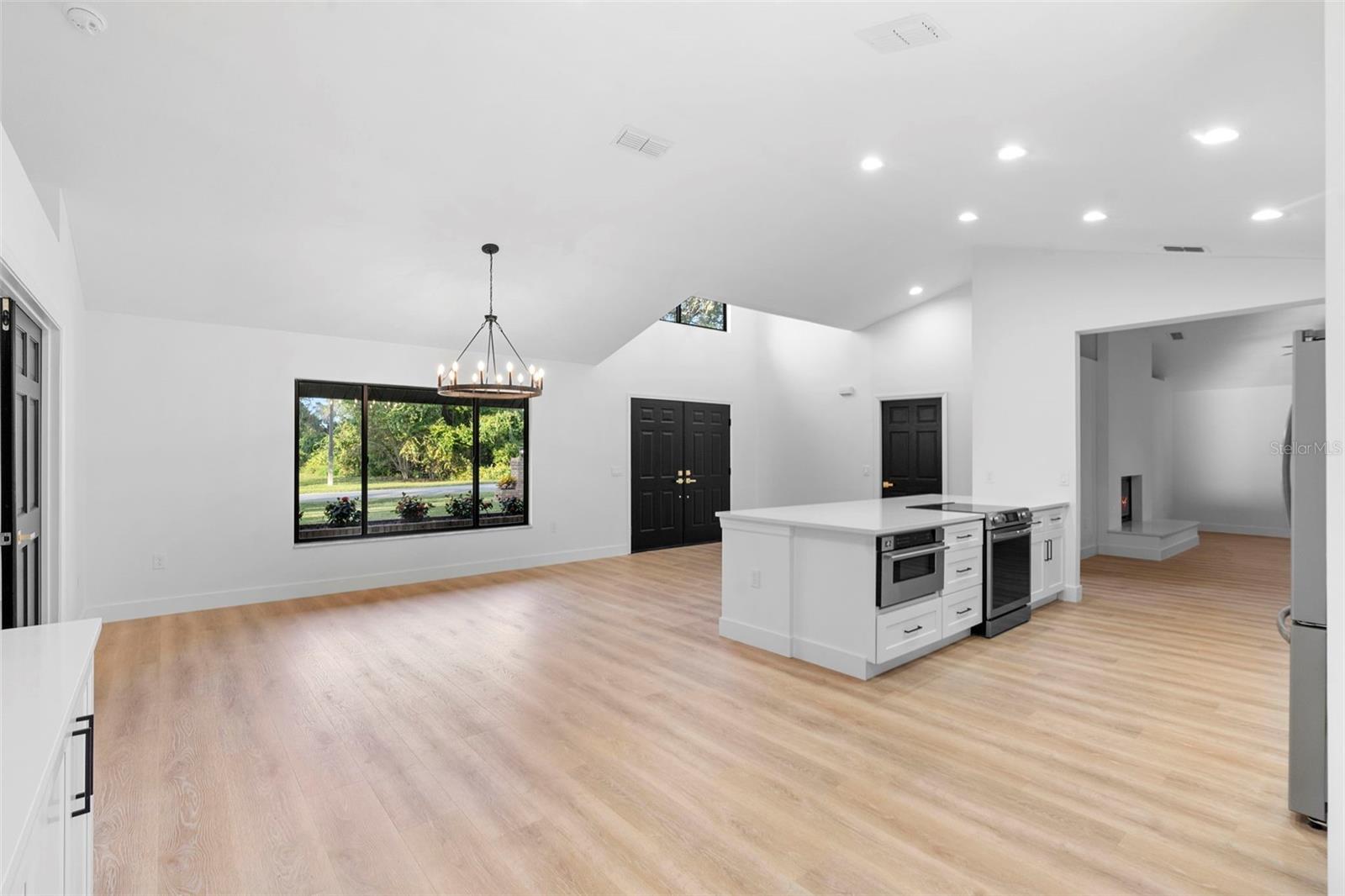 DEBARY PLANTATION - Residential