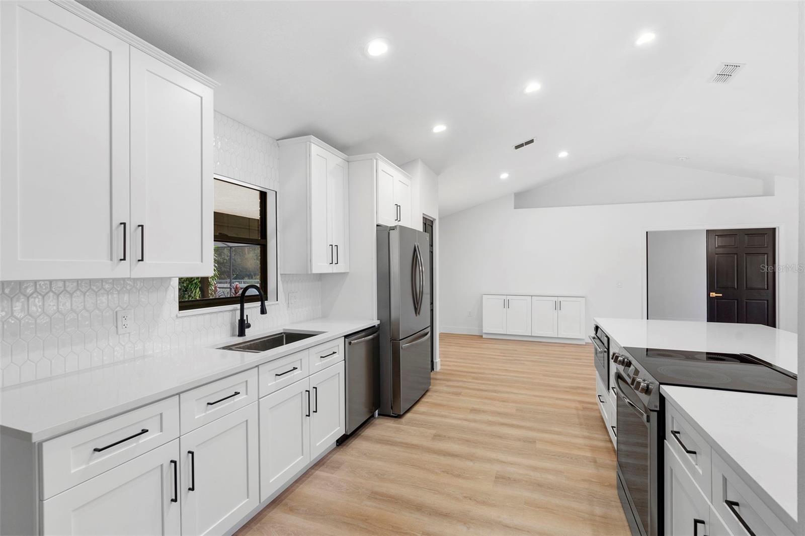 DEBARY PLANTATION - Residential