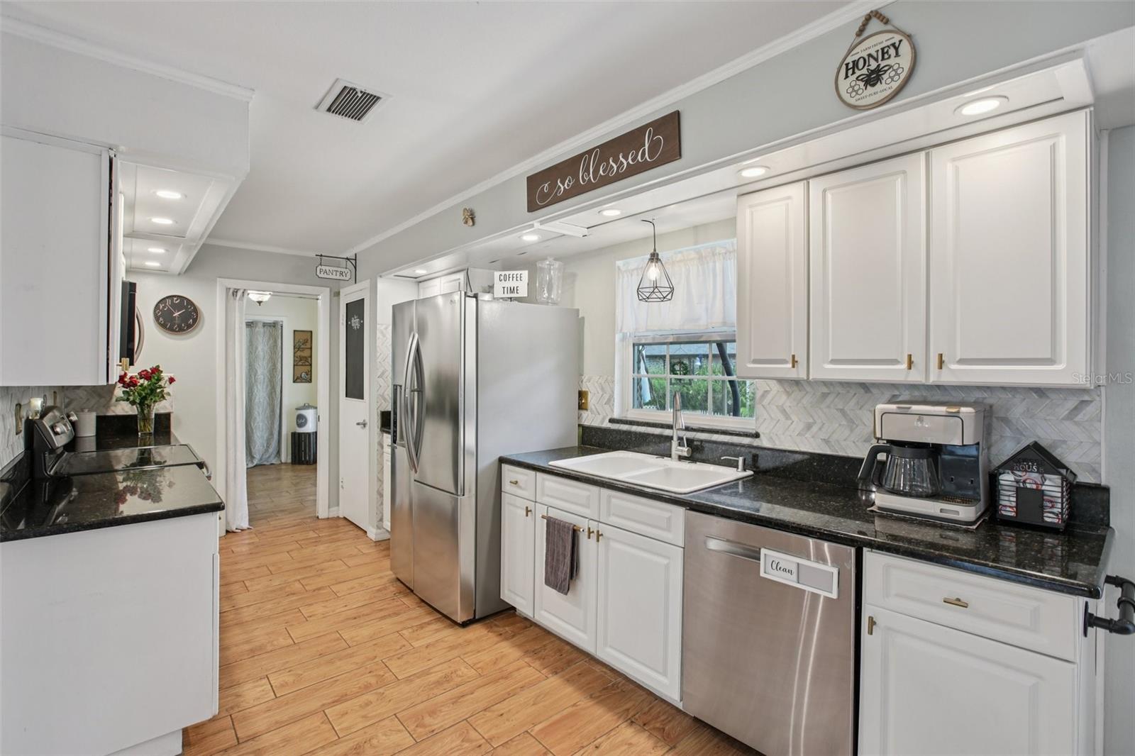 LAKE GIBSON SHORES - Residential