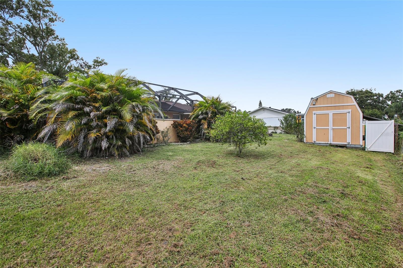 LAKE GIBSON SHORES - Residential
