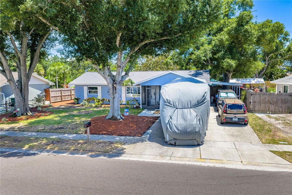 Photo of 5362 Duncanwood Drive, Sarasota, FL 34232 (MLS # A4698400)