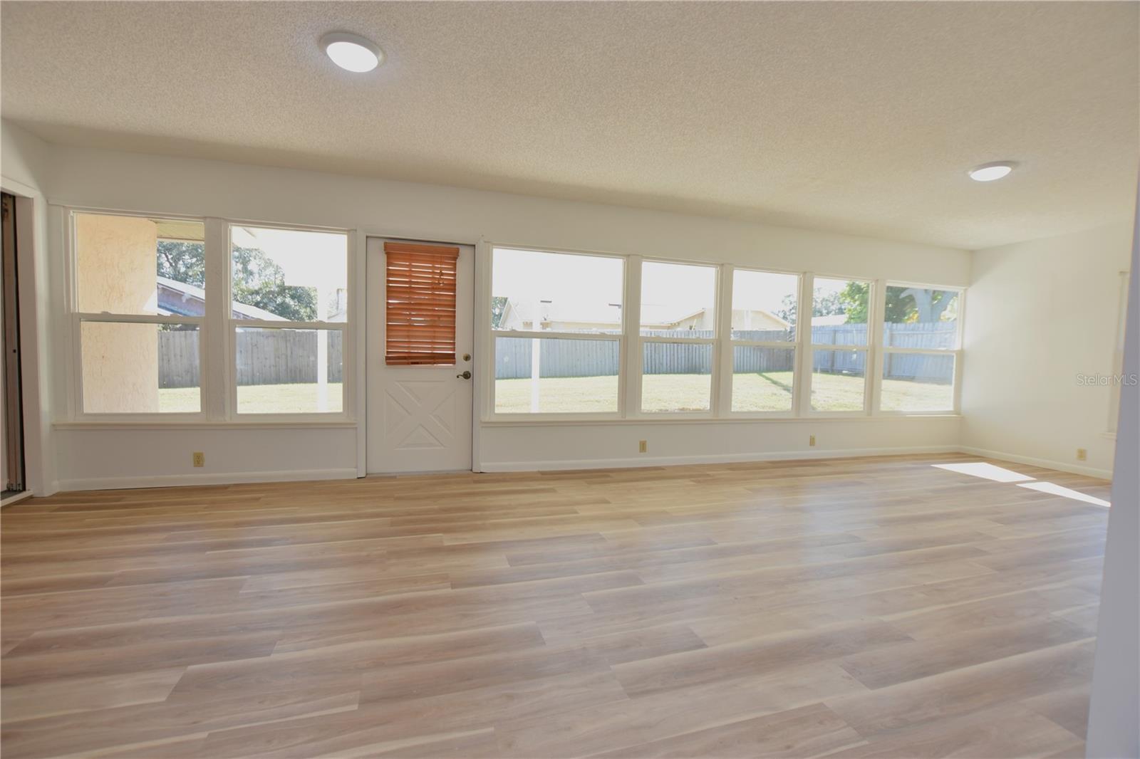 CATAMARTA SUB - Residential Lease