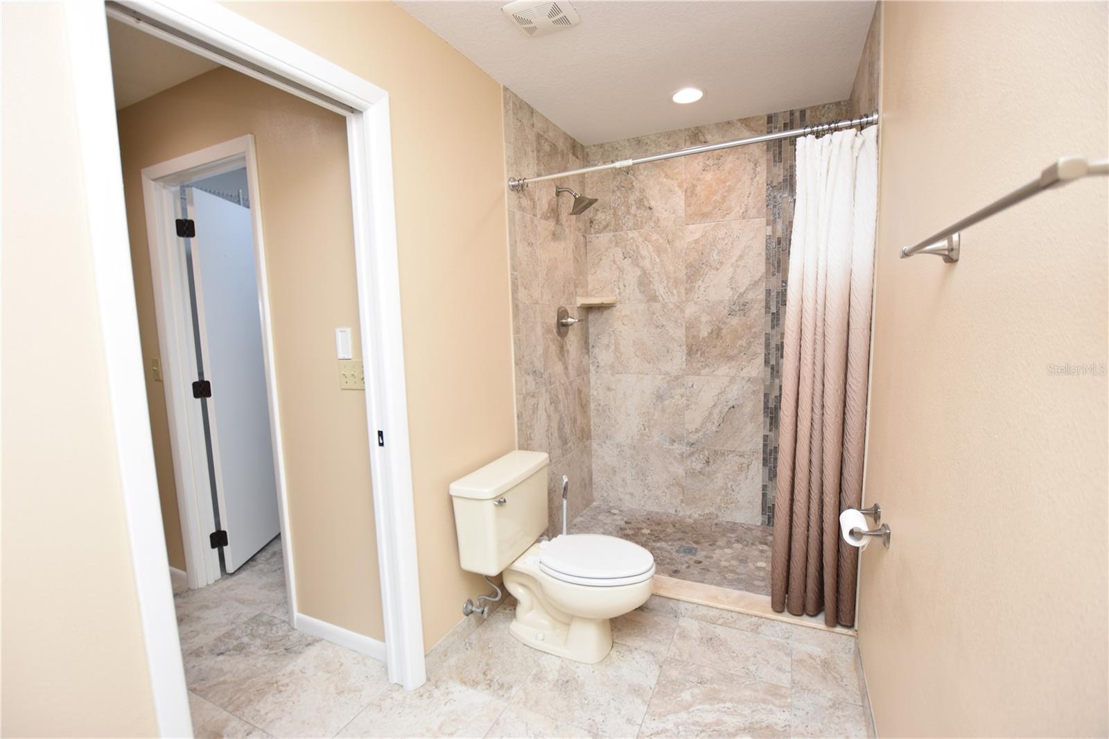 CATAMARTA SUB - Residential Lease