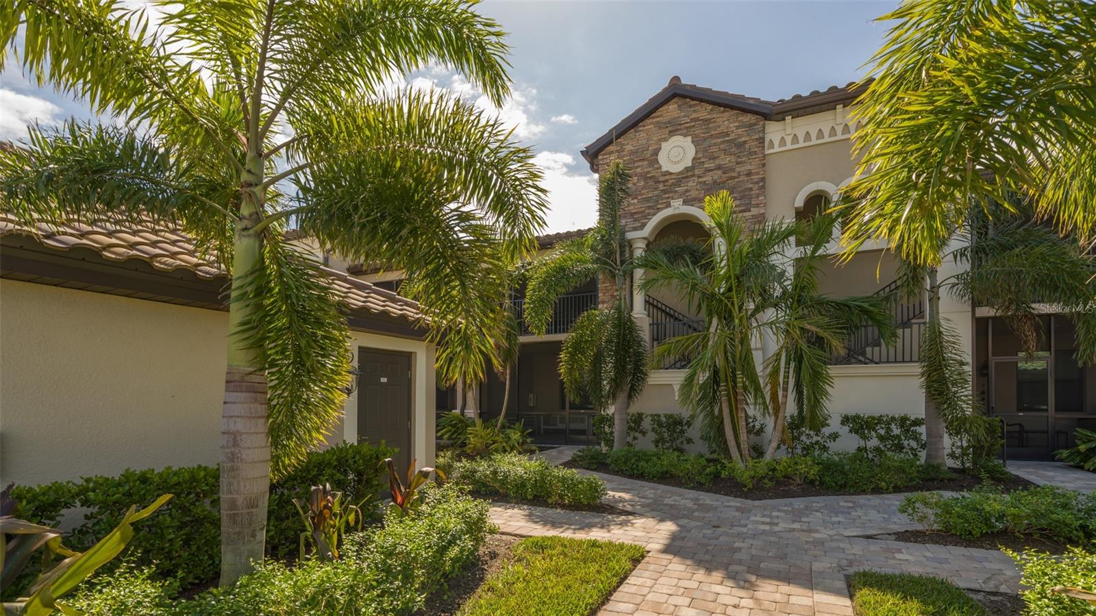 LAKEWOOD NATIONAL VERANDA IV AT PH III - Residential Lease